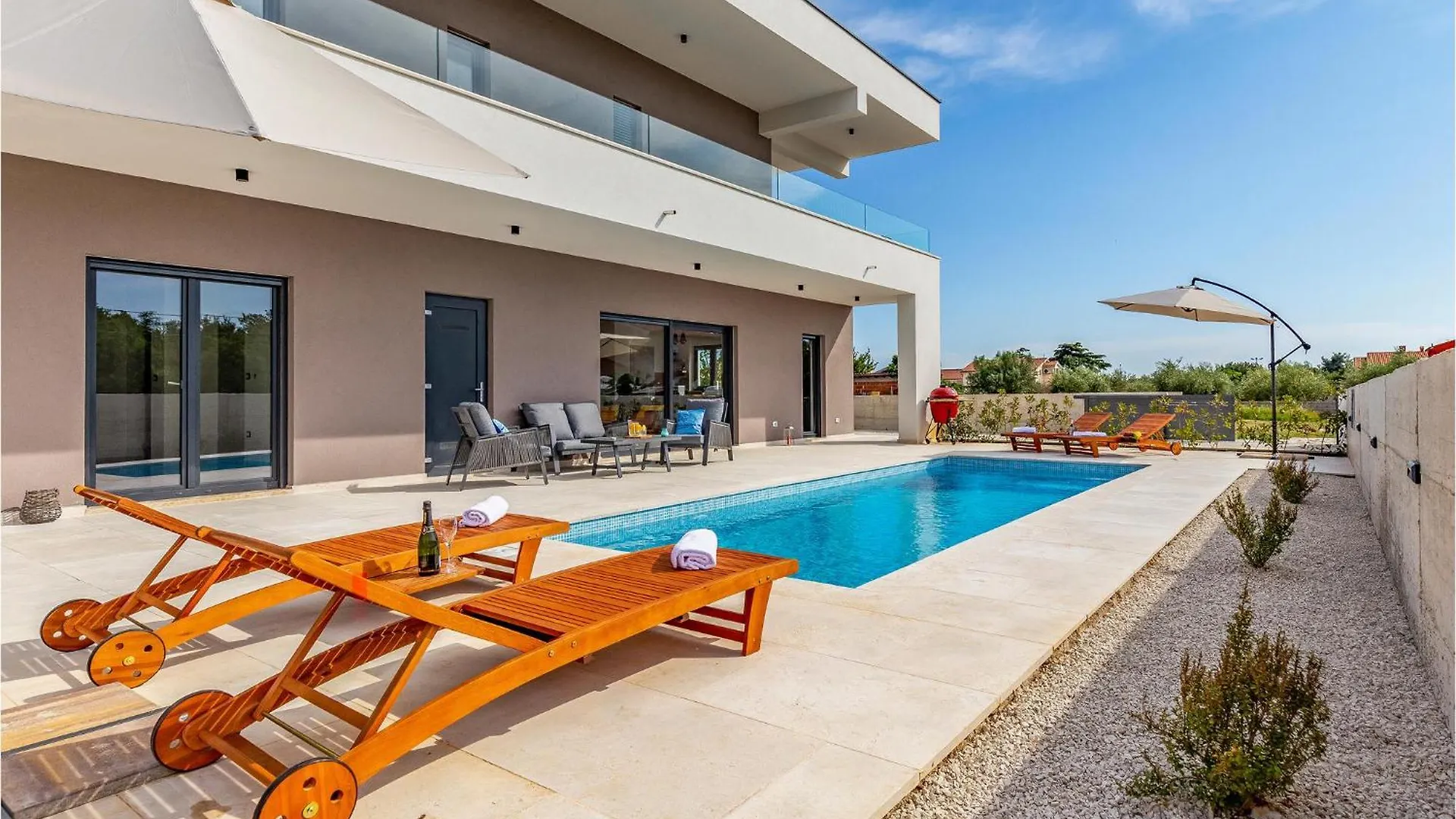 Gorgeous Home In Valbandon Holiday home