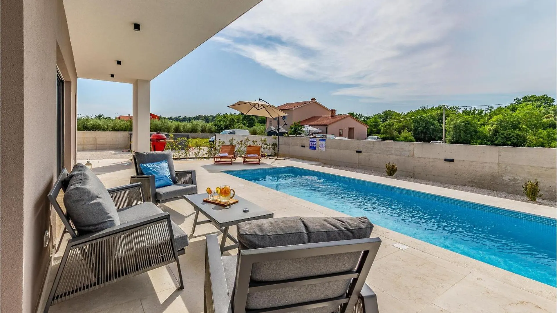 Gorgeous Home In Valbandon Holiday home